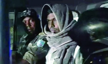 तेलीबांधा शूट आउट का मुख्य आरोपी गैंगस्टर कुख्यात माफिया को झारखंड जेल से लेकर पहुंची रायपुर पुलिस