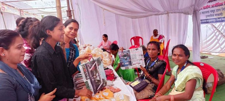 शासकीय दंतेश्वरी स्नातकोत्तर महिला महाविद्यालय जगदलपुर की छात्राओं ने लोगों को पर्यावरण के प्रति किया जागरूक