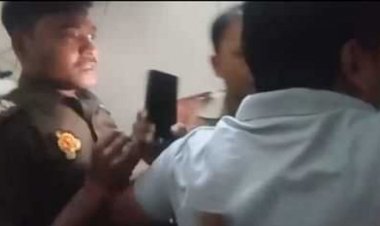 Uttar Pradesh  अवैध वसूली के नाम पर उत्पात मचाने वाले दो पुलिसकर्मियों ने ग्रामीणों ने बंधक बनाकर जमकर कुटा
