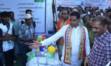 प्रभारी मंत्री टंकराम वर्मा की उपस्थिति में सादगी से मनाया गया राज्योत्सव