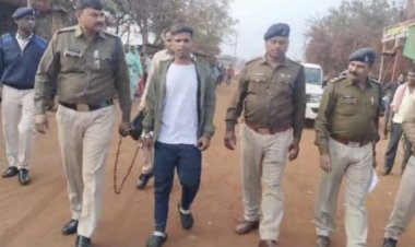 पहले एक्सीडेंट किया फिर बीच सड़क पर चाकू दिखाकर दी जान से मारने की धमकी, पुलिस ने निकाला बदमाश का जुलूस