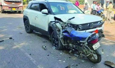 डिप्टी कलेक्टर की कार से टकराकर बाइक सवार युवक की मौत