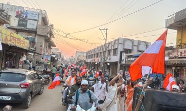 सद्गुरु स्वामी श्री कृष्णानंद जी महाराज के नगर आगमन पर भव्य शोभायात्रा का आयोजन