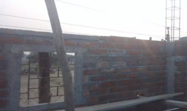 पीएम आवास निर्माण के दौरान हाईटेंशन तार की चपेट में आने से दो भाईयों की मौत