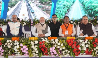 प्रधानमंत्री श्री नरेंद्र मोदी से मिली छत्तीसगढ़ को 33 हजार 700 करोड़ रुपए की विकास परियोजनाओं की सौगात : मुख्यमंत्री श्री विष्णुदेव साय ने जताया आभार