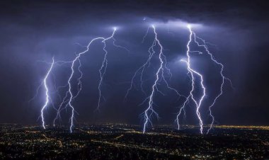 बिहार में बिजली गिरने से 25 लोगों की मौत