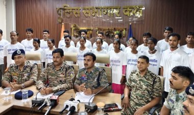 सुकमा में 22 नक्सलियों ने किया सरेंडर