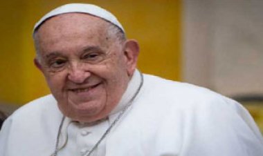 ईसाइयों के सर्वोच्च धर्मगुरू पोप फ्रांसिस का निधन