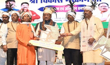 मुख्यमंत्री छत्तीसगढ़ पादप बोर्ड के नवनियुक्त अध्यक्ष श्री विकास मरकाम के पदभार ग्रहण एवं अभिनंदन समारोह में हुए शामिल