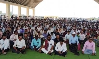 युक्तियुक्तकरण के खिलाफ शिक्षकों का प्रदर्शन, टीएस सिंहदेव ने सरकार पर बोला हमला