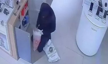 रिलायंस डिजिटल स्टोर में 17 आईफोन सहित लाखों रुपए की चोरी