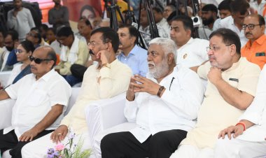 मुख्यमंत्री निवास में पुण्यश्लोक रानी अहिल्याबाई होलकर जी की 300वीं जयंती पर भव्य संगोष्ठी का आयोजन