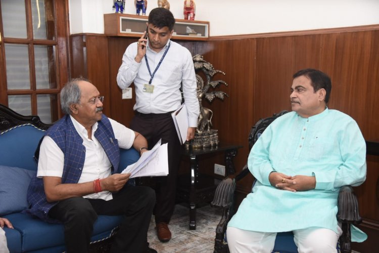 सांसद बृजमोहन ने केंद्रीय मंत्रियों से मिलकर रखी सड़क-हवाई कनेक्टिविटी से जुड़ी मांगें