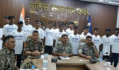 16 नक्सलियों ने किया सरेंडर: छत्तीसगढ़ में 'लाल आतंक' को फिर लगा बड़ा झटका