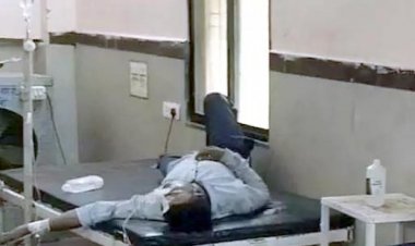 एक ही परिवार के पांच सदस्यों ने ज़हर खाकर की आत्महत्या कोशिश, माता-पिता बच गए लेकिन तीन मासूम बच्चों की मौत