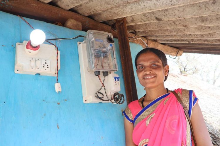 सलवा जुडुम के बाद पहली बार रौशन हुआ पालनार, 300 घरों में पहुंची बिजली