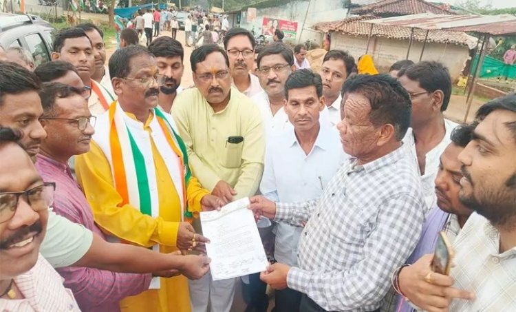 खाद-बीज की किल्लत पर गरजे किसान और कांग्रेस, पूर्व मंत्री भगत के नेतृत्व में प्रदर्शन