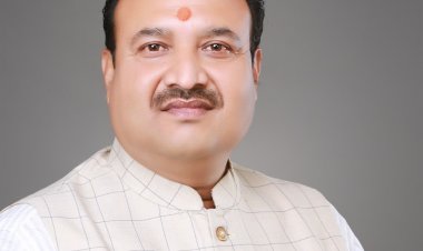 ए.आई.बी.एफ.कोर कमेटी की बैठक सम्पन्न..  सर्व सहमति से पुनः गुणनीधि मिश्रा प्रदेषाध्यक्ष बनाये गये