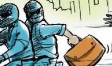 धरमजयगढ़ में ढाई लाख की लूट, एक्टिवा छोड़कर भागे तीन बदमाश