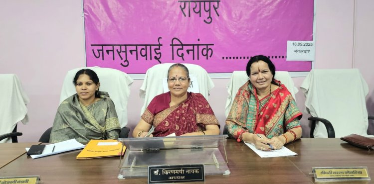बच्चों को माता-पिता दोनों से मिलने का अधिकार   आयोग की समझाईश पर अनावेदक ने 05 हजार रू. महिना आवेदिका को देगा