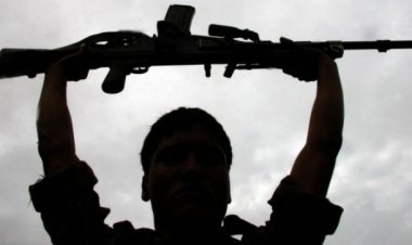 2 महिला समेत 3 इनामी नक्सलियों ने किया आत्मसमर्पण