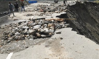 मेक्सिको में भारी बारिश के कारण बाढ़ और भूस्खलन में कम से कम 41 लोगों की मौत