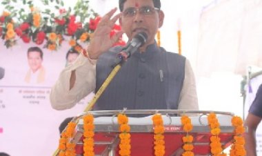 किसान हैं विकसित भारत की रीढ़, तिलहन उत्पादन से बढ़ेगी आत्मनिर्भरताः'टंक राम