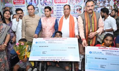 राजस्व मंत्री वर्मा व स्वास्थ्य मंत्री जायसवाल ने किया राज्योत्सव का शुभारंभ