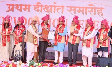 भारती विवि के प्रथम दीक्षांत समारोह में शामिल हुए उच्च शिक्षा मंत्री वर्मा