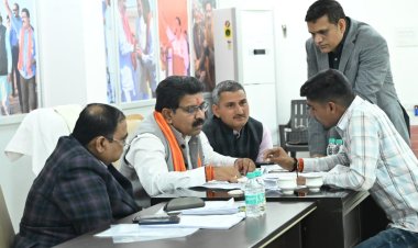 डिप्टी सीएम शर्मा ने आरक्षक भर्ती के संबंध में अभ्यर्थियों की समस्याओं का किया समाधान