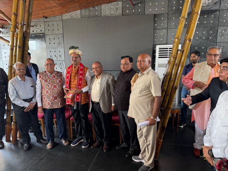 बेंगलुरु में उद्योगपतियों संग सांसद बृजमोहन की महत्त्वपूर्ण बैठक, छत्तीसगढ़ में बड़े निवेश की तैयारियाँ तेज़