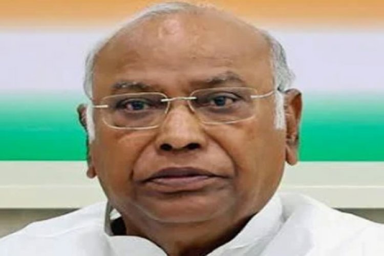 मनरेगा पर देशव्यापी आंदोलन की सख्त जरूरत : खरगे