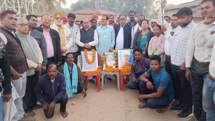 “141 वर्षों की विचार–यात्रा: जशपुर के सभी विकास खंडों में कांग्रेस ने मनाया स्थापना दिवस, यूडी मिंज बोले—कांग्रेस आज भी लोकतंत्र की अनिवार्य शक्ति”