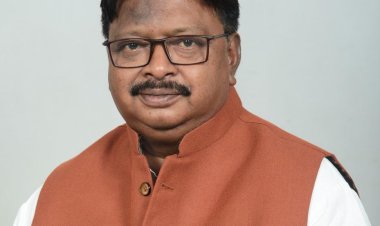 यू डी मिंज का सरकार पर हमला पर्यटन के नाम पर जल जंगल जमीन बेचने की साजिश बर्दाश्त नहींयू डी मिंज का सरकार पर हमला पर्यटन के नाम पर जल जंगल जमीन बेचने की साजिश बर्दाश्त नहीं