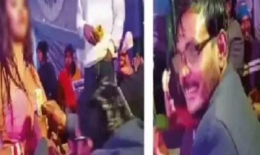 फुटबॉल टूर्नामेंट के समापन में अश्लील डांस, रोजगार सहायक बर्खास्त