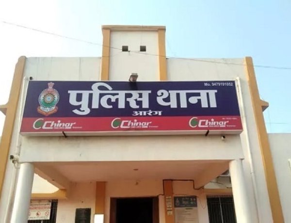 नशे में स्कूल वाहन चालक की लापरवाही, ट्रक से टकराई गाड़ी; कई बच्चे घायल