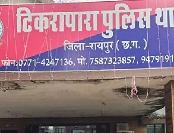 जेवर खरीदने आई महिला 5 लाख के गहने पहनकर फरार