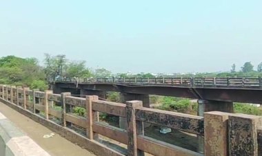 दुर्ग खारुन नदी ब्रिज पर तेज रफ्तार ट्रक का कहर, बाइक सवार की मौके पर मौत