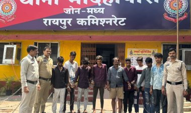 मिडनाइट एक्शन में रायपुर पुलिस का शिकंजा: 20 वारंटी गिरफ्तार, 150 बदमाशों के घरों पर दबिश