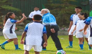 पीएम मोदी ने युवा खिलाड़ियों को दिया कड़ी मेहनत का मंत्र
