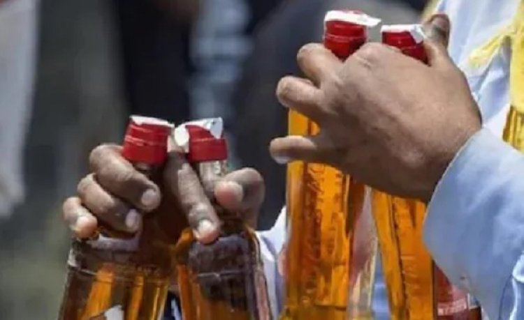 रायपुर में प्लास्टिक बोतल में मिलने लगी देशी शराब, पहली खेप पहुंची