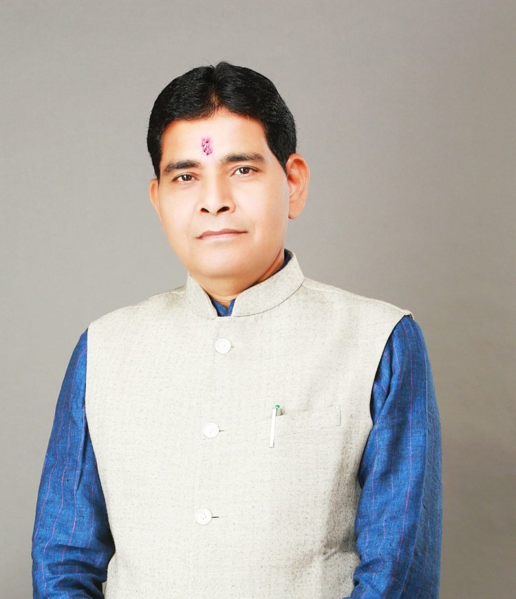 राजस्व विभाग की नई पहल  ​डिजिटल क्रांति: छत्तीसगढ़ में अब घर बैठे मिलेंगी भूमि संबंधी सभी ऑनलाइन सुविधाएँ