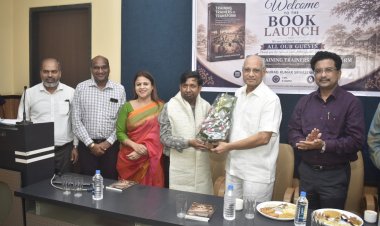 विकसीत भारत के निर्माण में प्रशिक्षक की भूमिका महत्वपूर्ण  - पूर्व राज्यपाल बैस //लेखक अनुराग श्रीवास्तव द्वारा लिखित पुस्तक “ट्रेनिंग ट्रेनर्स टू ट्रांसफॉर्म” का विमोचन//