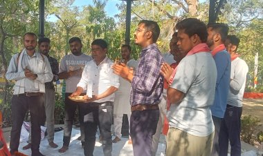 राजेंद्र पार्क में गूंजा छत्तीसगढ़ महतारी का जयकारा, क्रांति सेना ने किया भव्य महाआरती का आयोजन दुर्ग