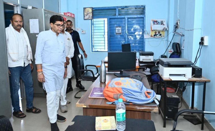 शैक्षणिक और गैर-शैक्षणिक स्टाफ अनिवार्य रूप से निर्धारित समय पर महाविद्यालय में उपस्थित रहें-मंत्री श्री टंक राम वर्मा