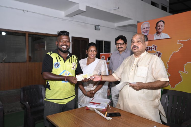 क्रिकेट खिलाड़ियों के उज्ज्वल भविष्य हेतु आर्थिक सहायता, विधायक पुरन्दर मिश्रा की प्रेरणादायी पहल