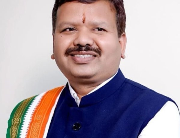 भाजपा सरकार को ले डूबेगी नकटी गांव के 60 परिवारों के आँसुओं का सैलाब : विनोद चंद्राकर