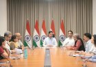 धर्मेंद्र प्रधान के इस्तीफे के बाद प्रह्लाद जोशी ने संभाला शिक्षा मंत्रालय