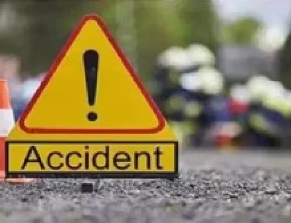 बलौदाबाजार हाईवे पर बड़ा सड़क हादसा, 16 घायल, 3 गंभीर