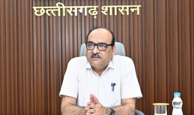 मुख्य सचिव ने केन्द्र प्रवर्तित योजनाओं की समीक्षा की